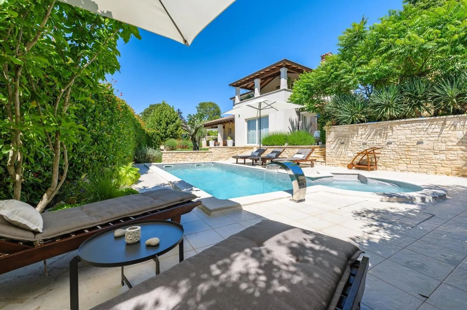 Villa Vidova Basici